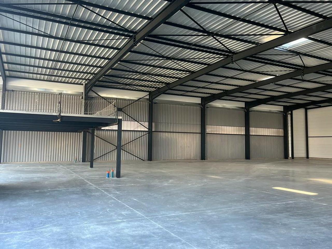 Local d'activité Pommiers 2182m² Location local d'activité Pommiers Rhône OLACT2201679 4